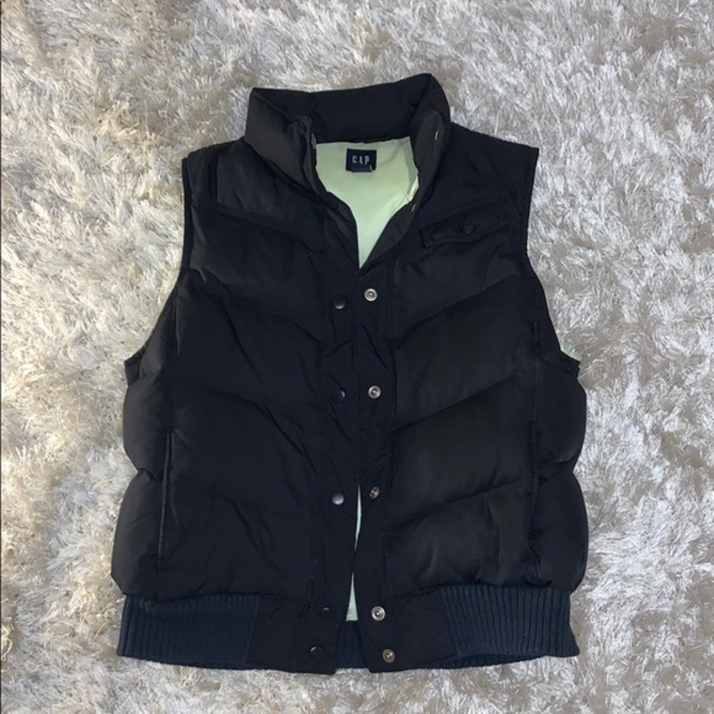 GAP navy puffer vest NEW